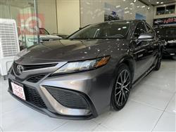 تۆیۆتا کامری